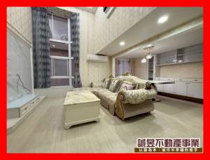 誠昱/家樂福旁歐風雙車四.